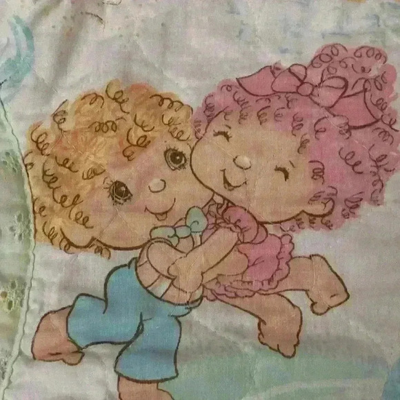 Vintage 80s Hugga Bunch Crib Blanket - Picture 2 of 12